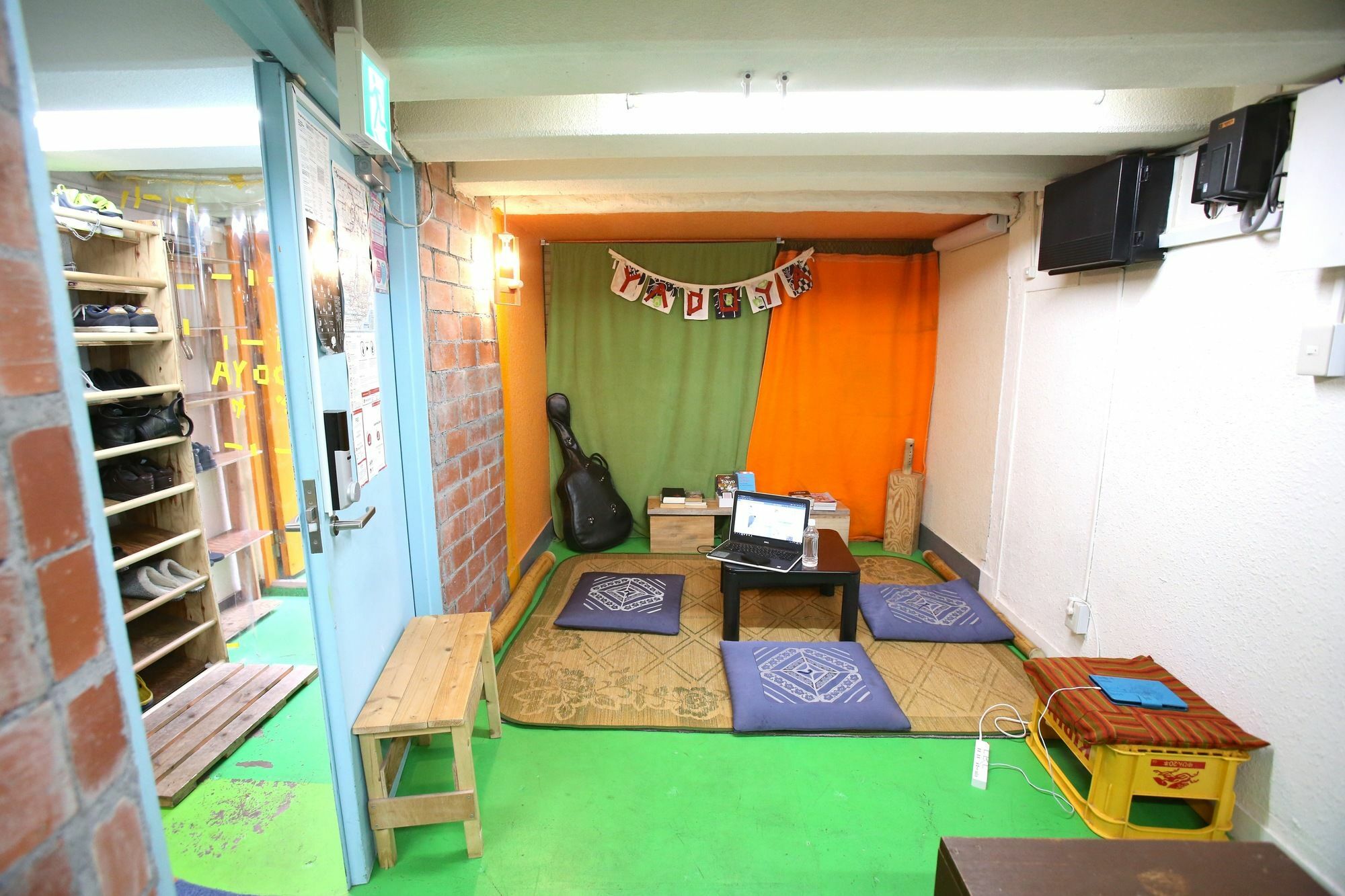 Yadoya Guest House Orange Tokyo Exterior photo