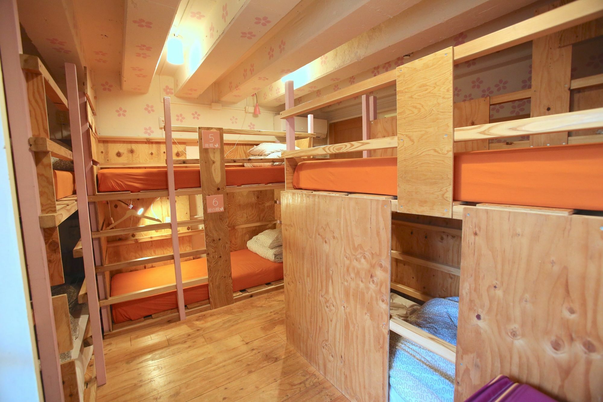 Yadoya Guest House Orange Tokyo Exterior photo